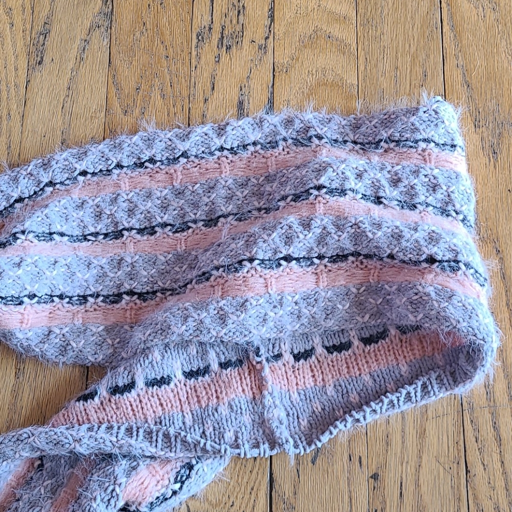 Scarf - Picture 2 of 3